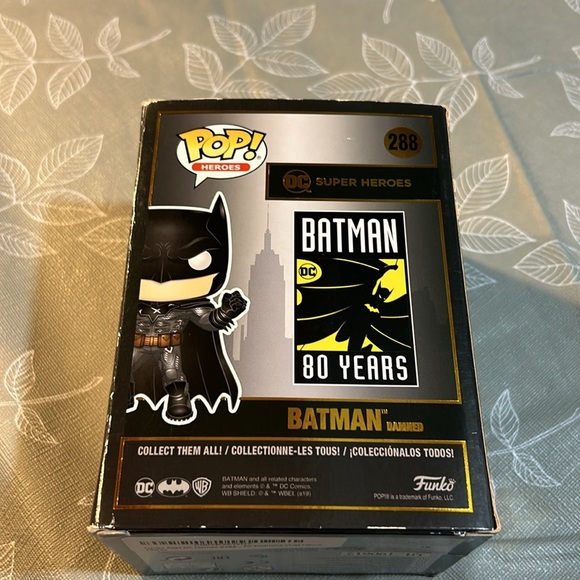Pop! Heroes. Batman Damned - Picture 3 of 8